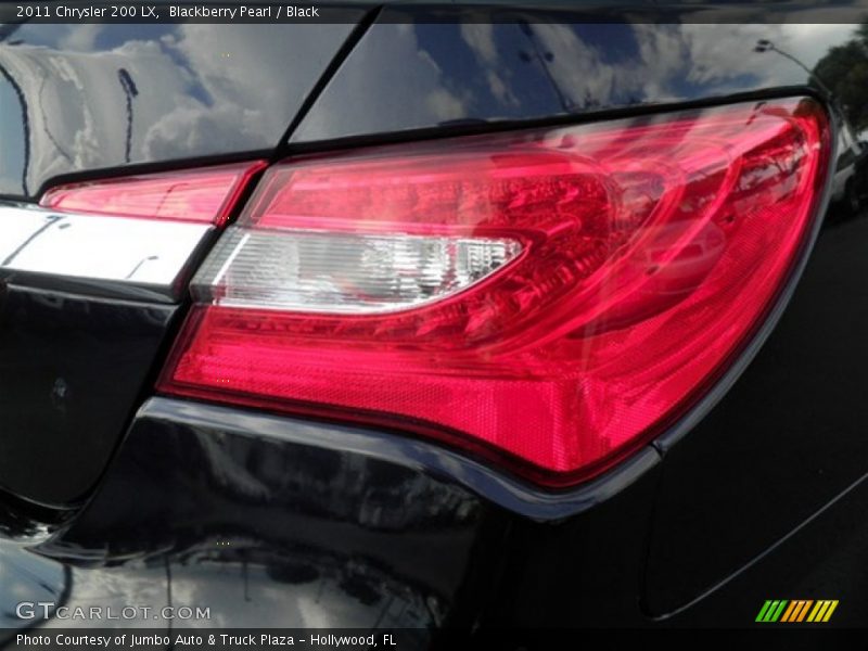 Blackberry Pearl / Black 2011 Chrysler 200 LX