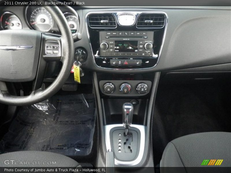 Blackberry Pearl / Black 2011 Chrysler 200 LX