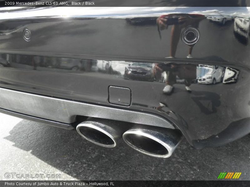 Exhaust of 2009 CLS 63 AMG