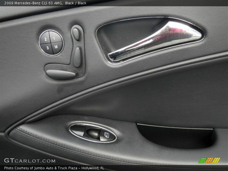 Controls of 2009 CLS 63 AMG