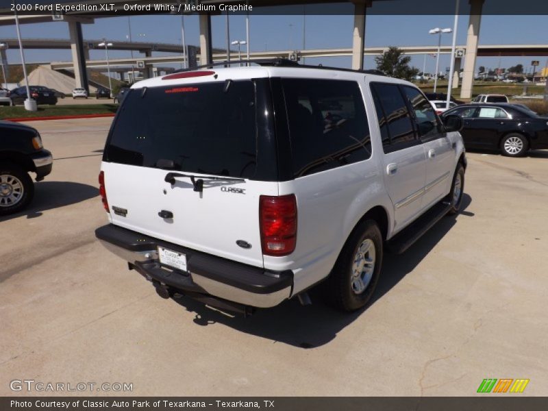 Oxford White / Medium Graphite 2000 Ford Expedition XLT