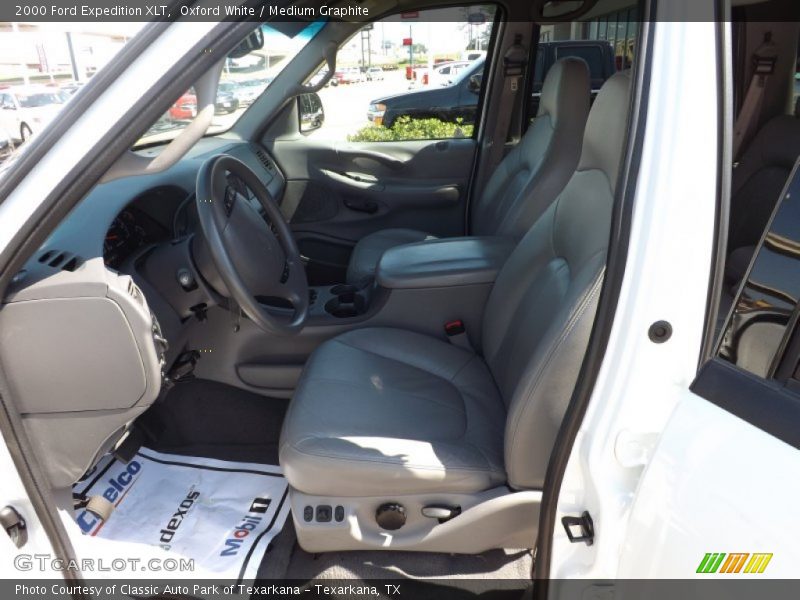 Oxford White / Medium Graphite 2000 Ford Expedition XLT
