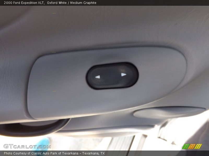 Oxford White / Medium Graphite 2000 Ford Expedition XLT