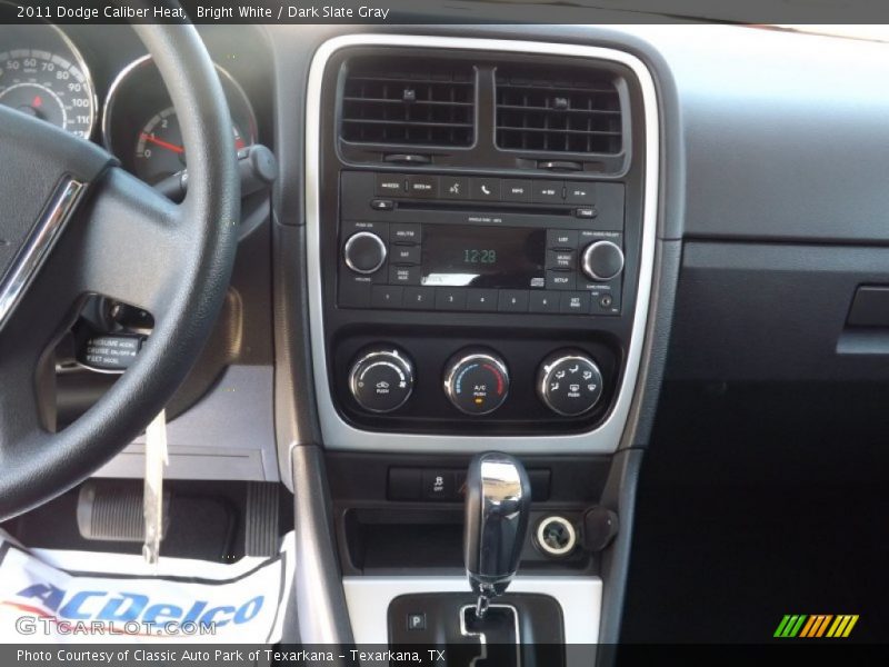 Bright White / Dark Slate Gray 2011 Dodge Caliber Heat