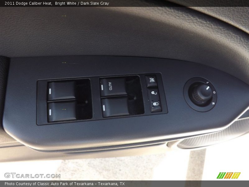 Bright White / Dark Slate Gray 2011 Dodge Caliber Heat