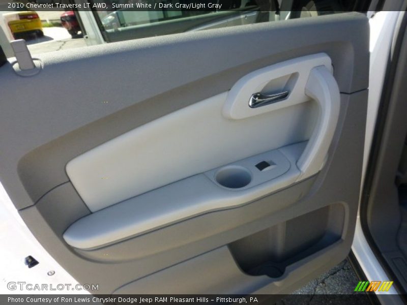 Summit White / Dark Gray/Light Gray 2010 Chevrolet Traverse LT AWD