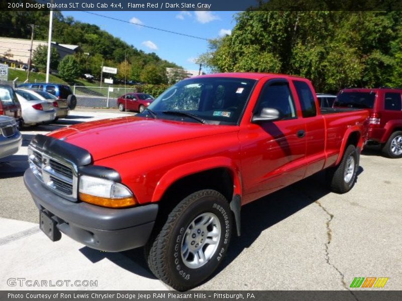 Flame Red / Dark Slate Gray 2004 Dodge Dakota SLT Club Cab 4x4
