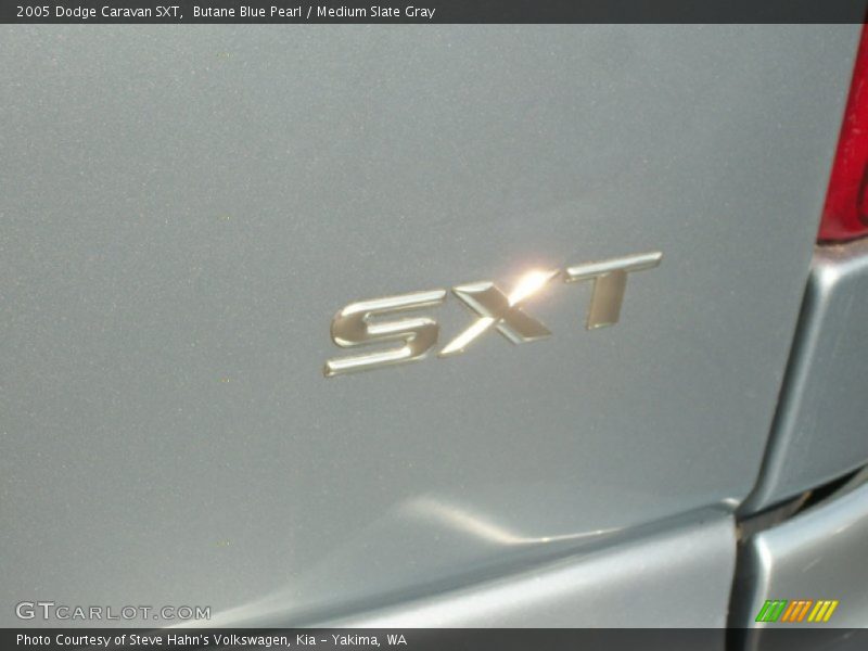 Butane Blue Pearl / Medium Slate Gray 2005 Dodge Caravan SXT