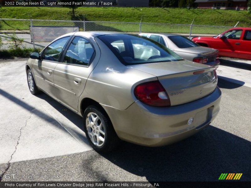 Light Almond Pearl Metallic / Taupe 2002 Dodge Neon ES