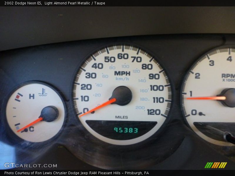 Light Almond Pearl Metallic / Taupe 2002 Dodge Neon ES