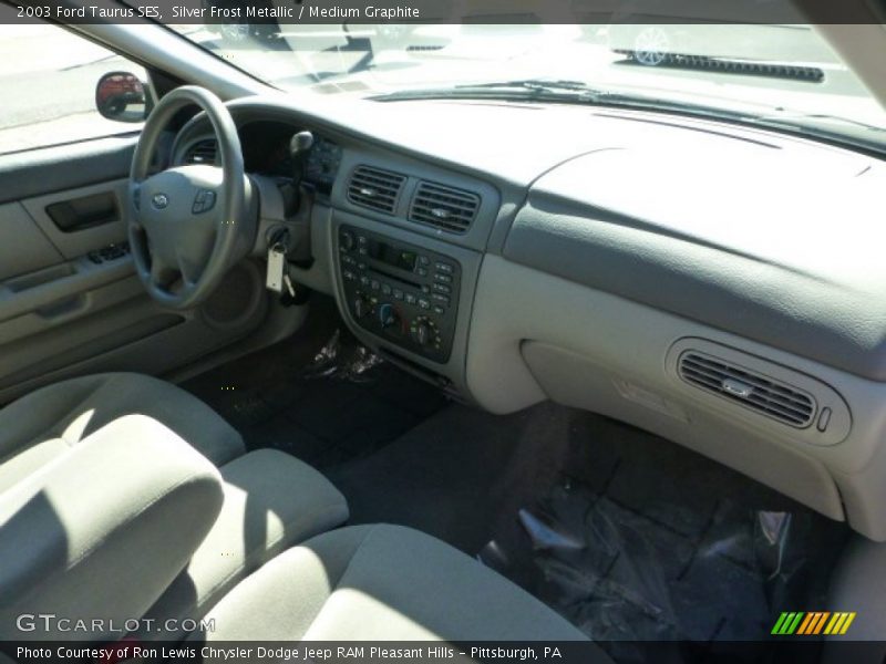 Silver Frost Metallic / Medium Graphite 2003 Ford Taurus SES