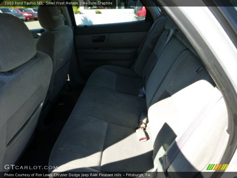 Silver Frost Metallic / Medium Graphite 2003 Ford Taurus SES