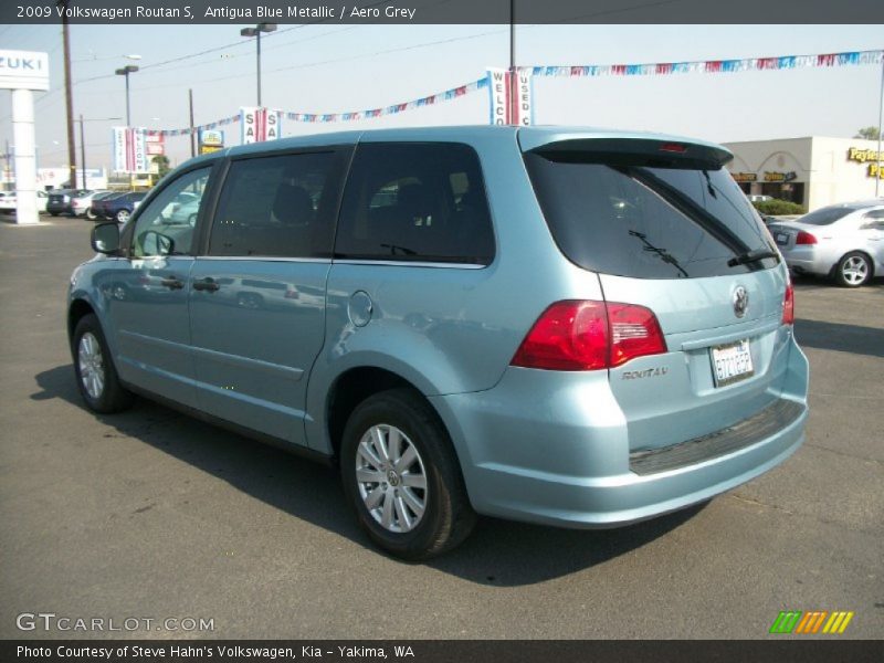 Antigua Blue Metallic / Aero Grey 2009 Volkswagen Routan S