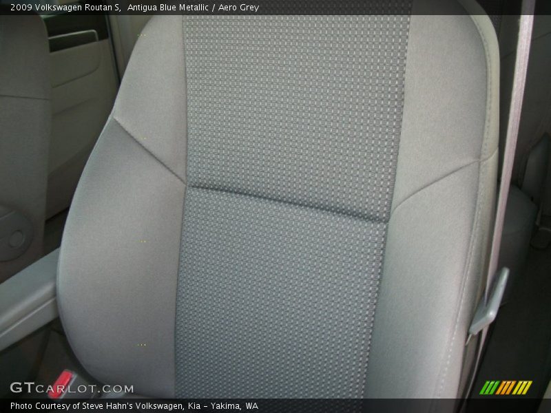Antigua Blue Metallic / Aero Grey 2009 Volkswagen Routan S