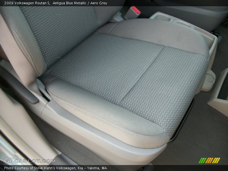 Antigua Blue Metallic / Aero Grey 2009 Volkswagen Routan S