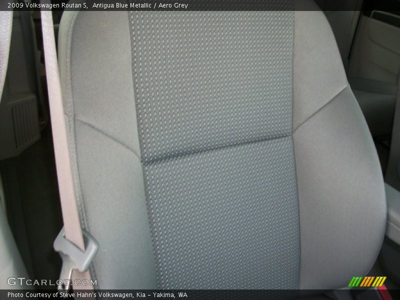 Antigua Blue Metallic / Aero Grey 2009 Volkswagen Routan S
