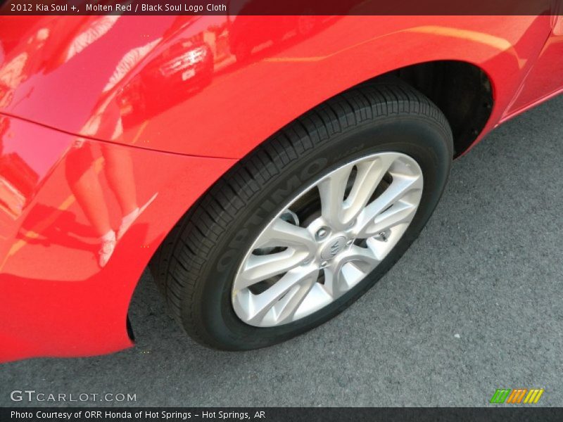 Molten Red / Black Soul Logo Cloth 2012 Kia Soul +