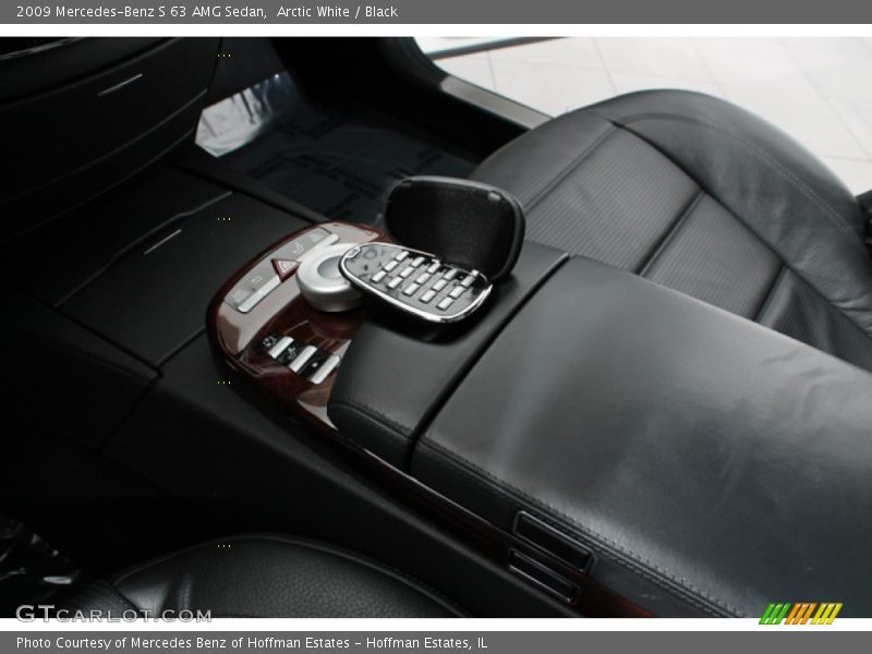 Arctic White / Black 2009 Mercedes-Benz S 63 AMG Sedan