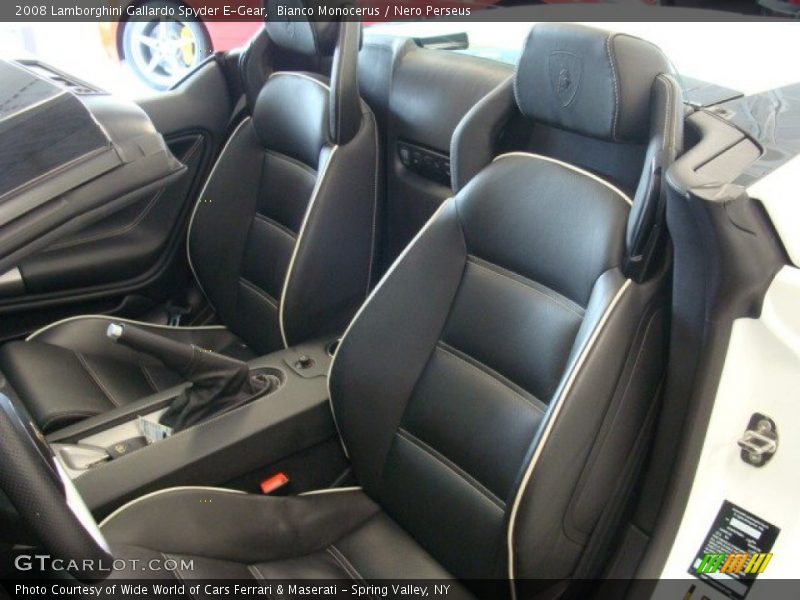 Front Seat of 2008 Gallardo Spyder E-Gear