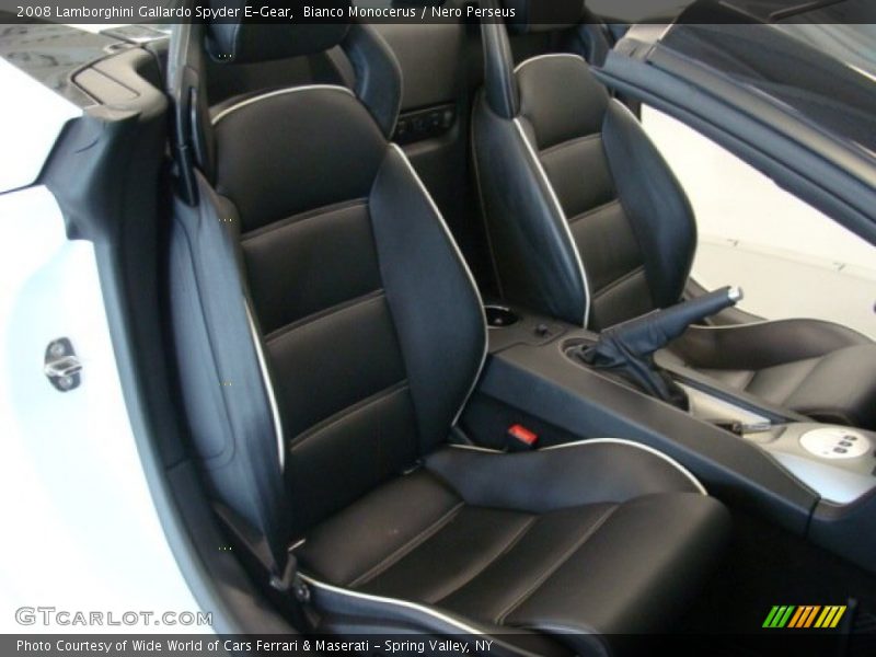 Front Seat of 2008 Gallardo Spyder E-Gear