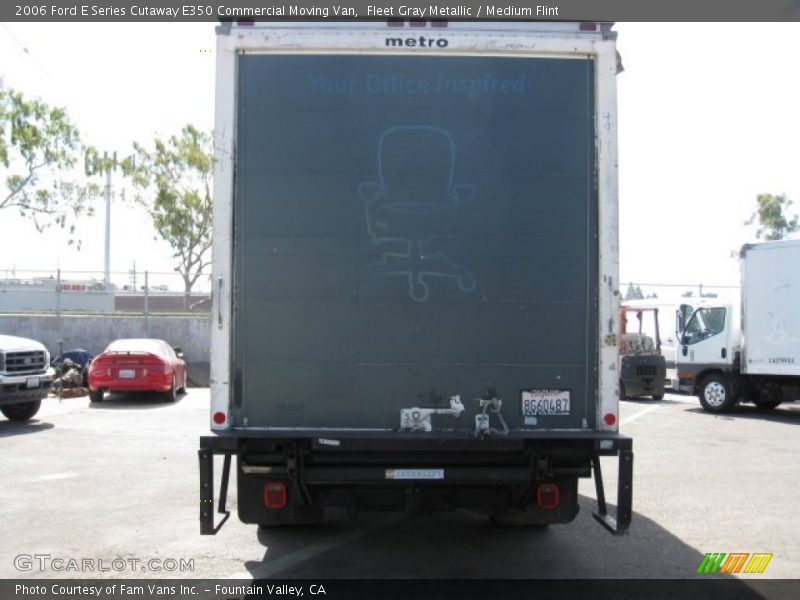 Fleet Gray Metallic / Medium Flint 2006 Ford E Series Cutaway E350 Commercial Moving Van
