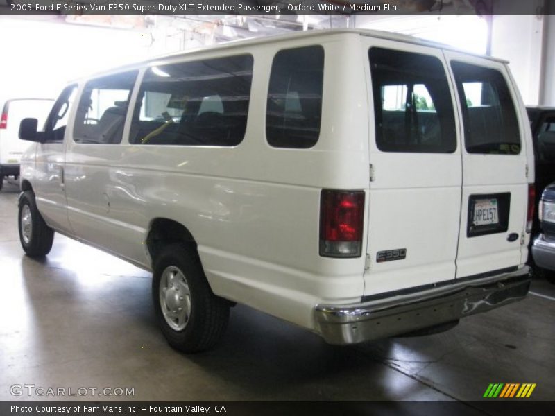 Oxford White / Medium Flint 2005 Ford E Series Van E350 Super Duty XLT Extended Passenger