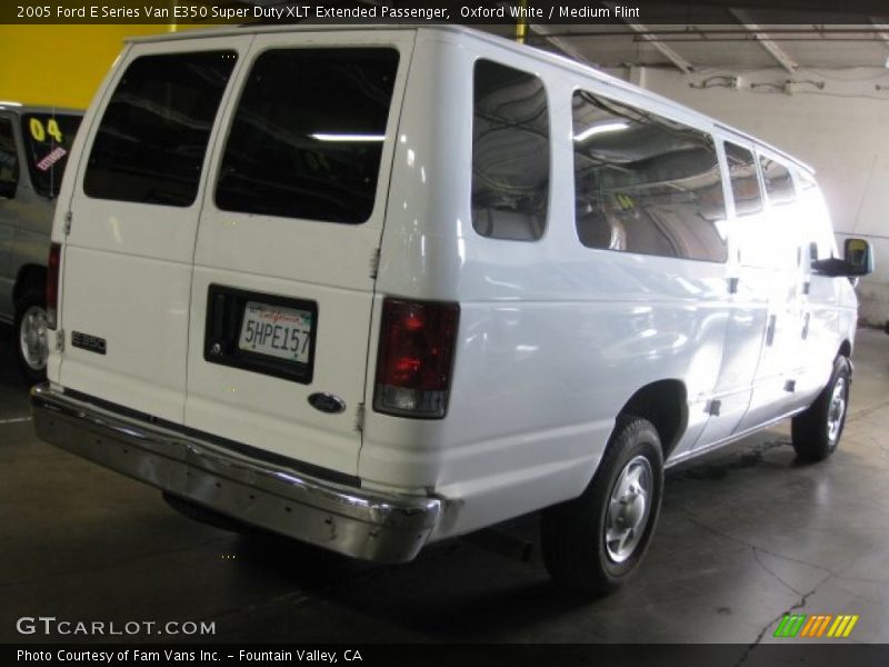 Oxford White / Medium Flint 2005 Ford E Series Van E350 Super Duty XLT Extended Passenger