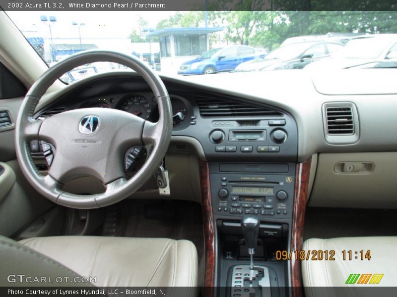 White Diamond Pearl / Parchment 2002 Acura TL 3.2