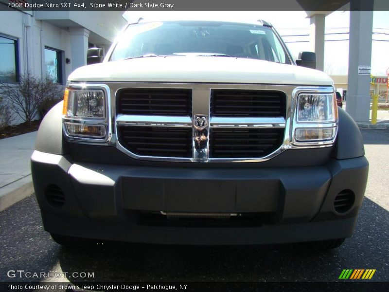 Stone White / Dark Slate Gray 2008 Dodge Nitro SXT 4x4
