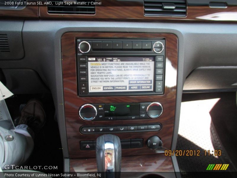 Light Sage Metallic / Camel 2008 Ford Taurus SEL AWD