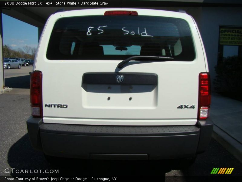 Stone White / Dark Slate Gray 2008 Dodge Nitro SXT 4x4