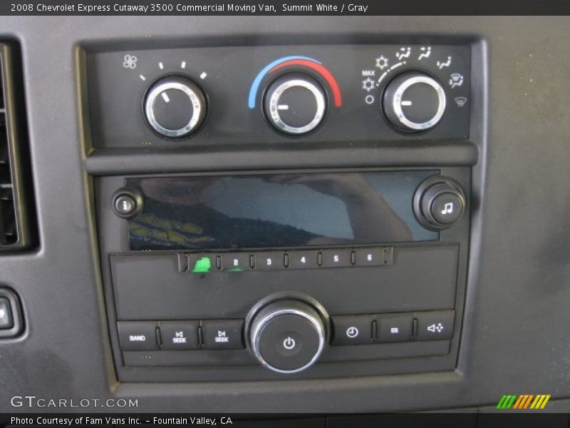 Controls of 2008 Express Cutaway 3500 Commercial Moving Van