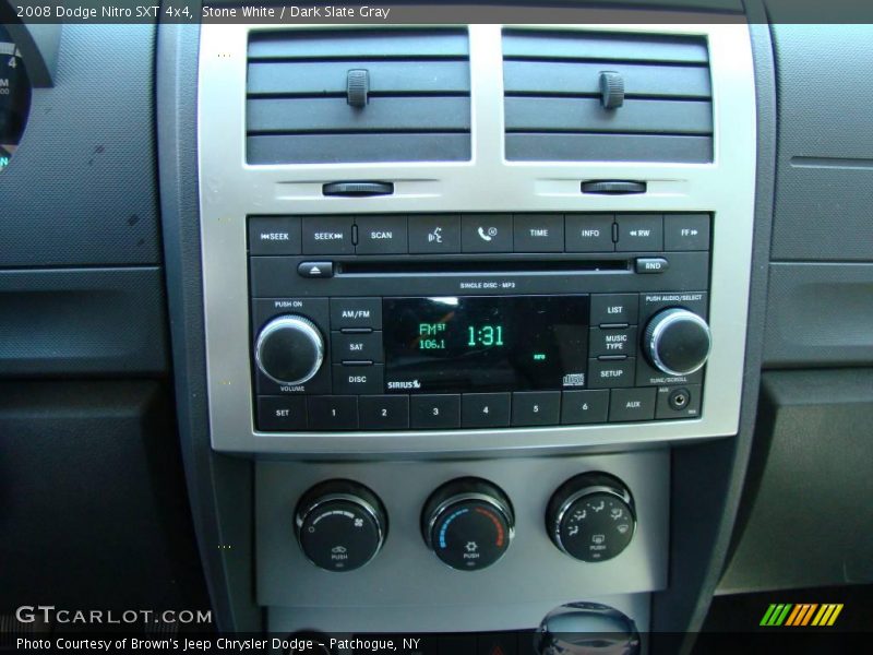 Stone White / Dark Slate Gray 2008 Dodge Nitro SXT 4x4