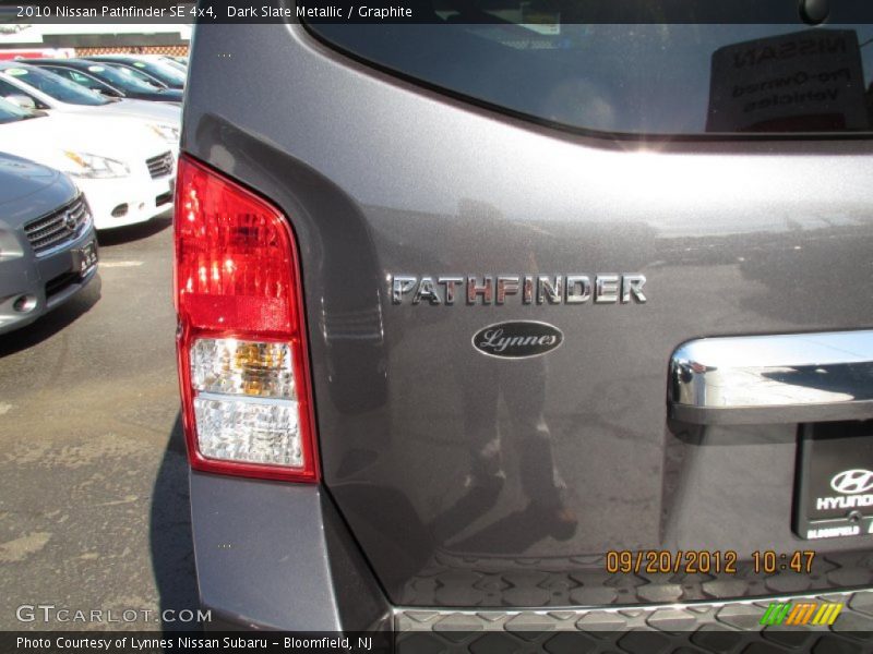 Dark Slate Metallic / Graphite 2010 Nissan Pathfinder SE 4x4