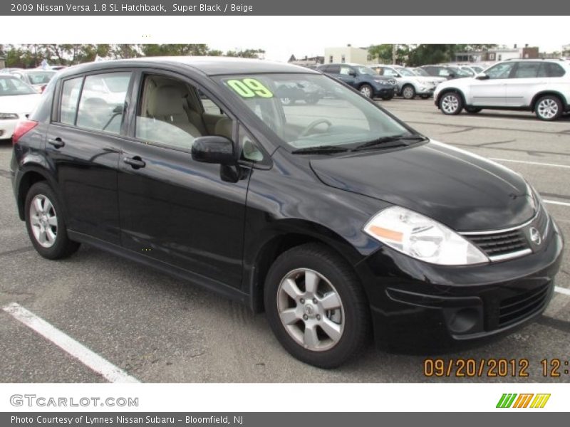 Super Black / Beige 2009 Nissan Versa 1.8 SL Hatchback