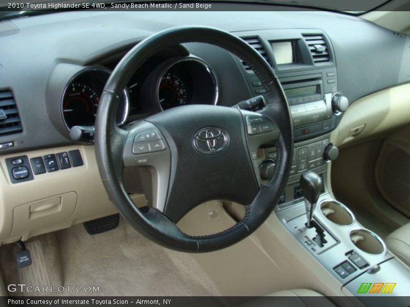 Sandy Beach Metallic / Sand Beige 2010 Toyota Highlander SE 4WD
