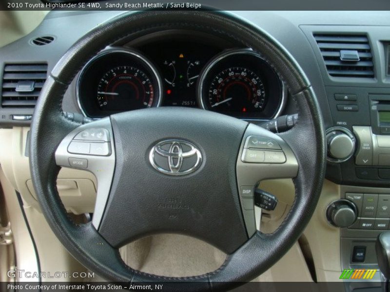 Sandy Beach Metallic / Sand Beige 2010 Toyota Highlander SE 4WD