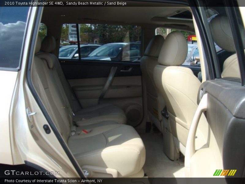 Sandy Beach Metallic / Sand Beige 2010 Toyota Highlander SE 4WD