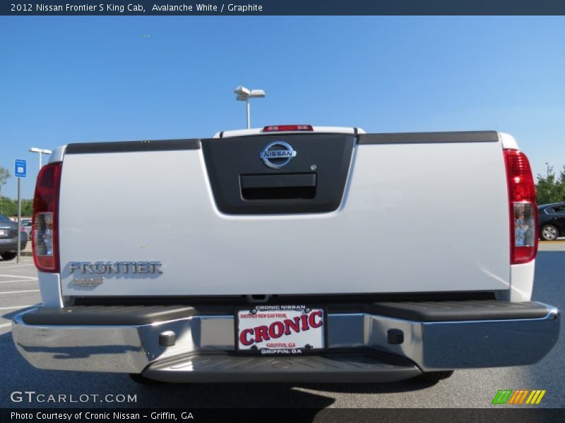 Avalanche White / Graphite 2012 Nissan Frontier S King Cab
