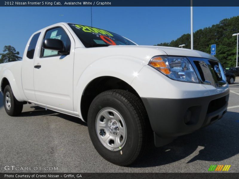 Avalanche White / Graphite 2012 Nissan Frontier S King Cab
