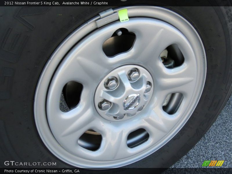 Avalanche White / Graphite 2012 Nissan Frontier S King Cab