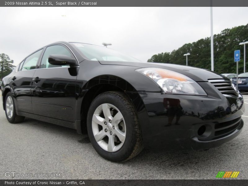 Front 3/4 View of 2009 Altima 2.5 SL