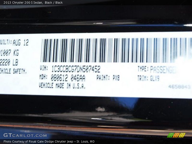 Black / Black 2013 Chrysler 200 S Sedan