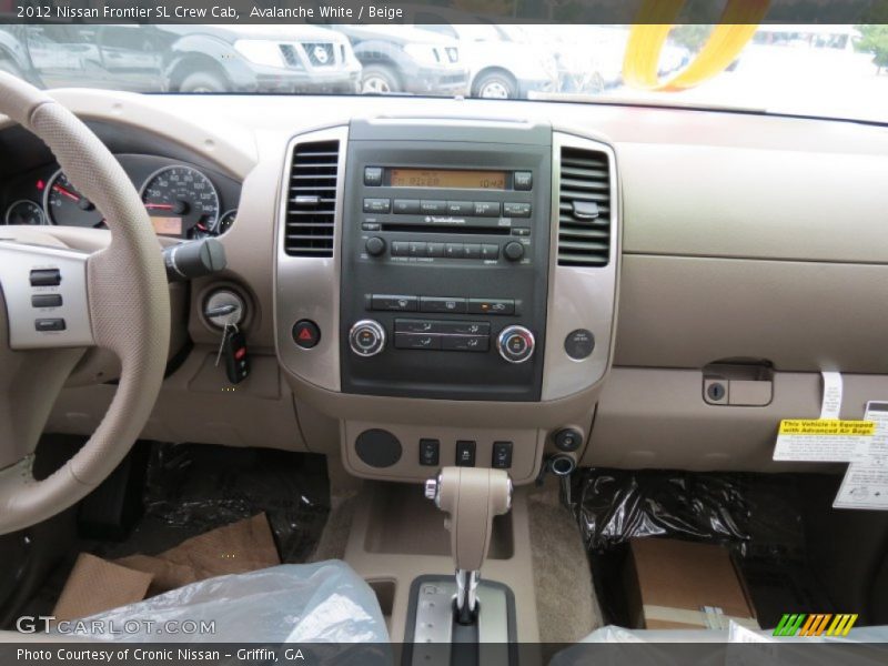 Avalanche White / Beige 2012 Nissan Frontier SL Crew Cab