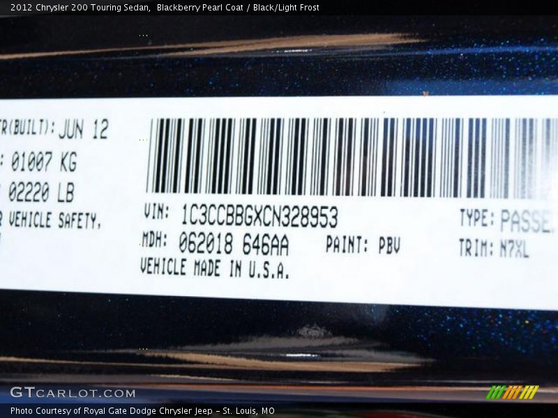 Blackberry Pearl Coat / Black/Light Frost 2012 Chrysler 200 Touring Sedan