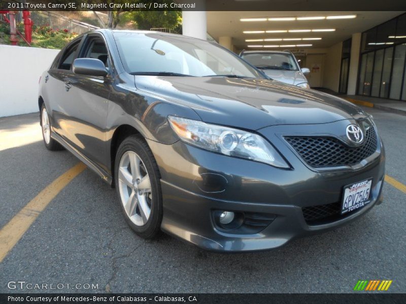 Magnetic Gray Metallic / Dark Charcoal 2011 Toyota Camry SE