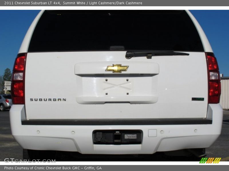 Summit White / Light Cashmere/Dark Cashmere 2011 Chevrolet Suburban LT 4x4