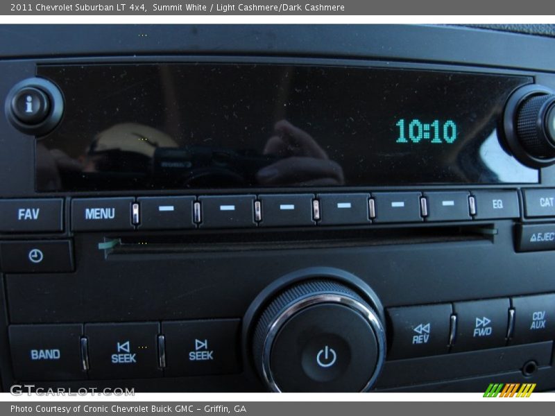 Summit White / Light Cashmere/Dark Cashmere 2011 Chevrolet Suburban LT 4x4