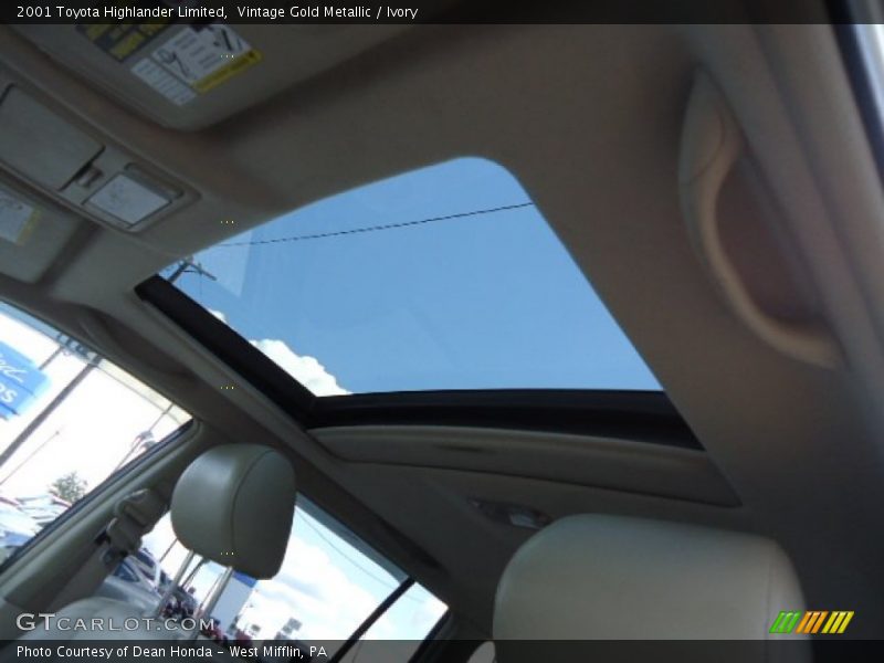 Vintage Gold Metallic / Ivory 2001 Toyota Highlander Limited