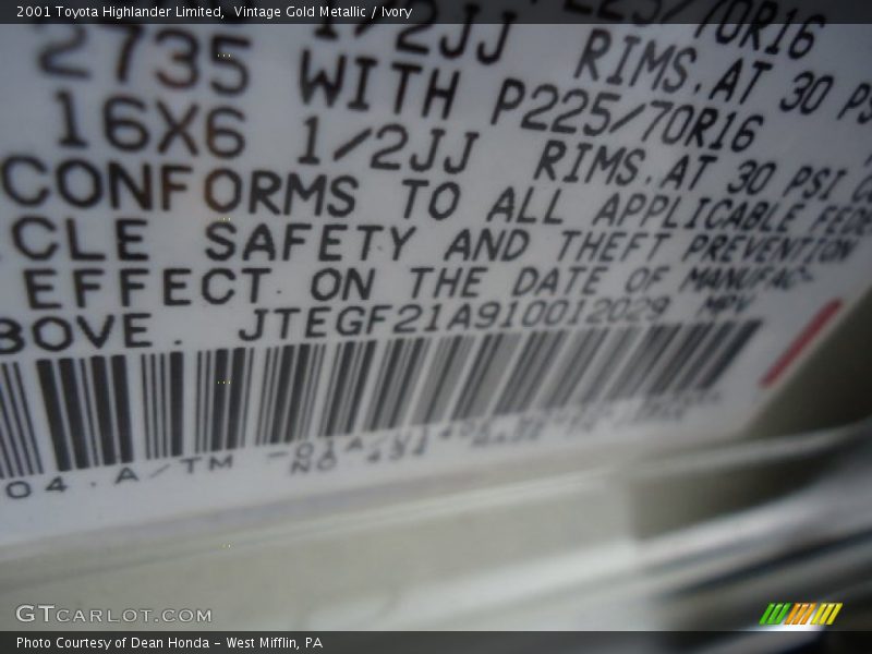 Vintage Gold Metallic / Ivory 2001 Toyota Highlander Limited